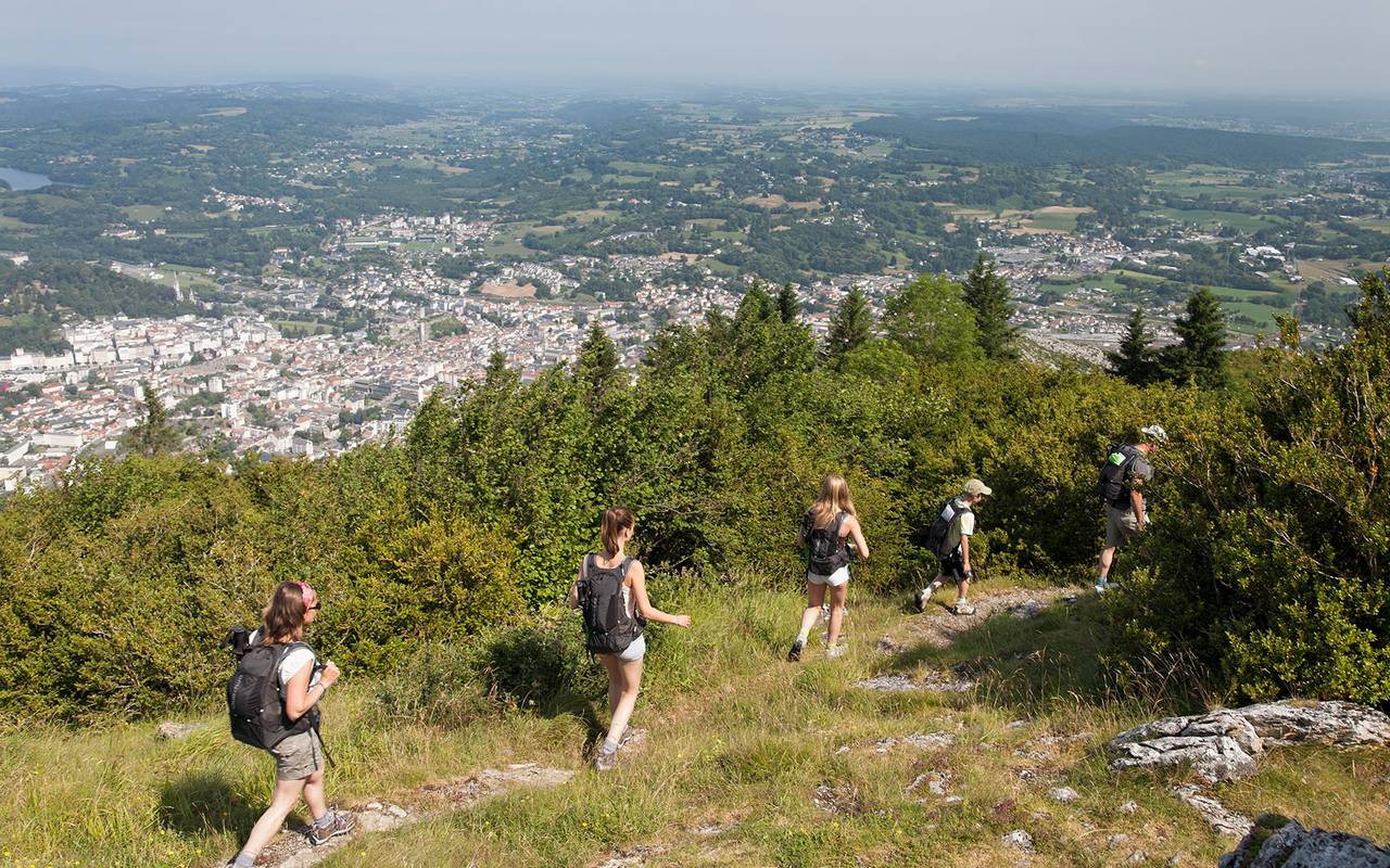 Hiking with family or friends in the nature near Lourdes, visit lourdes, Hotel La Solitude
